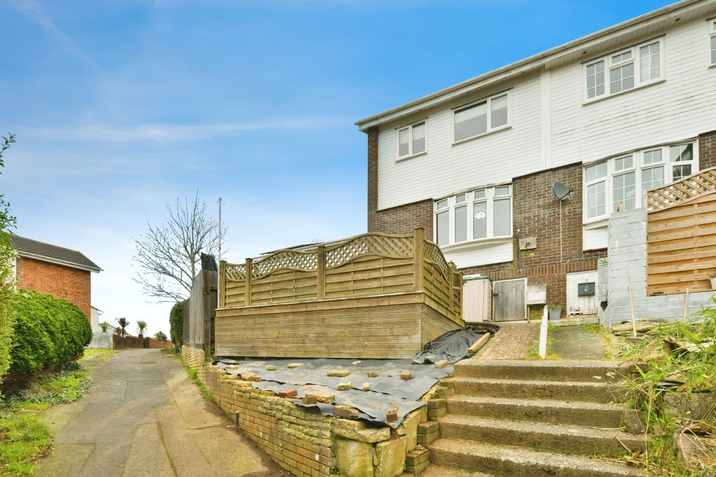 Property photo 1 of 25