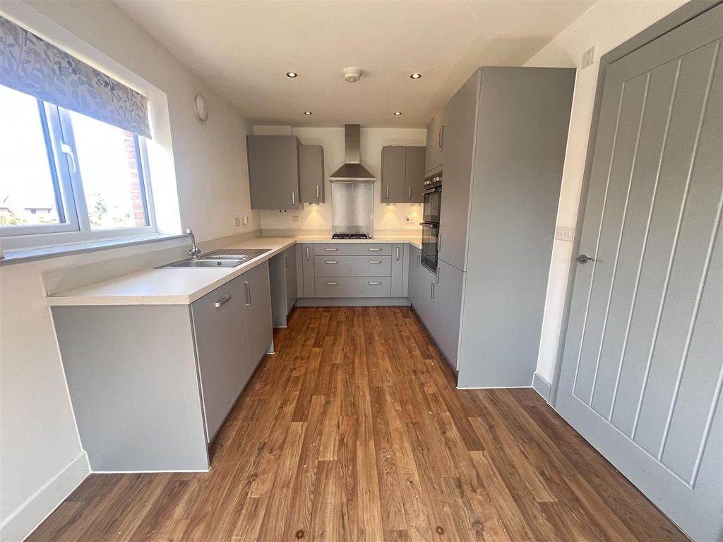 Property photo 2 of 15 Img_8586.Jpg