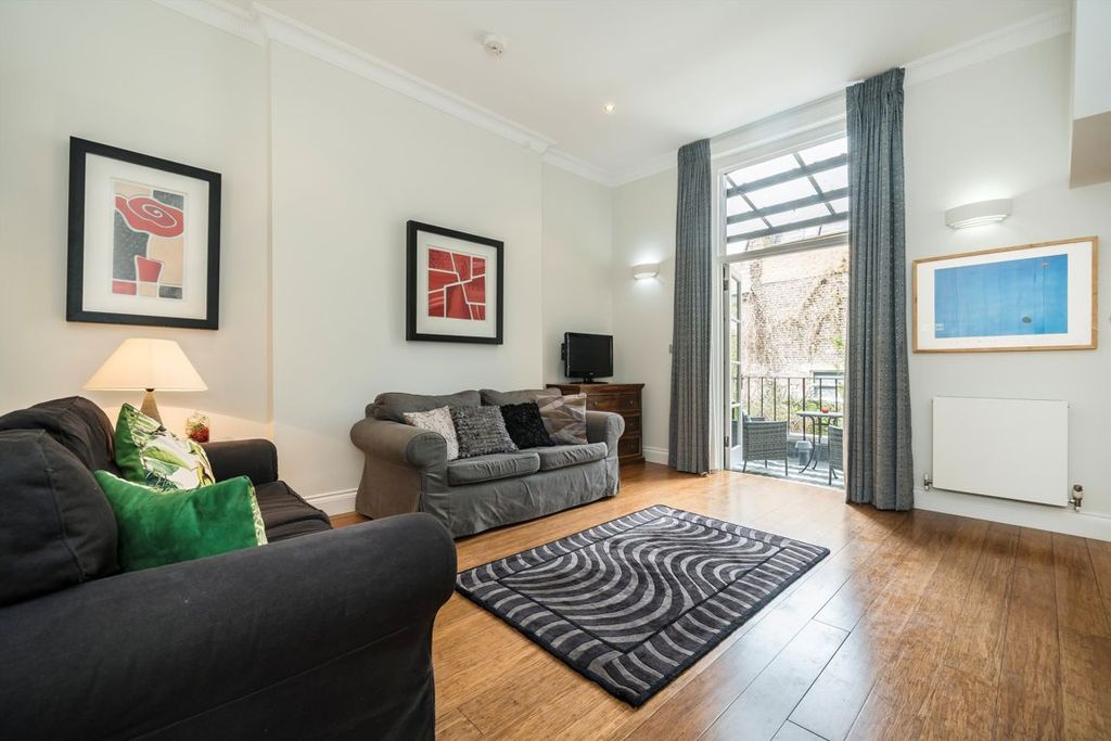 Property photo 2 of 7