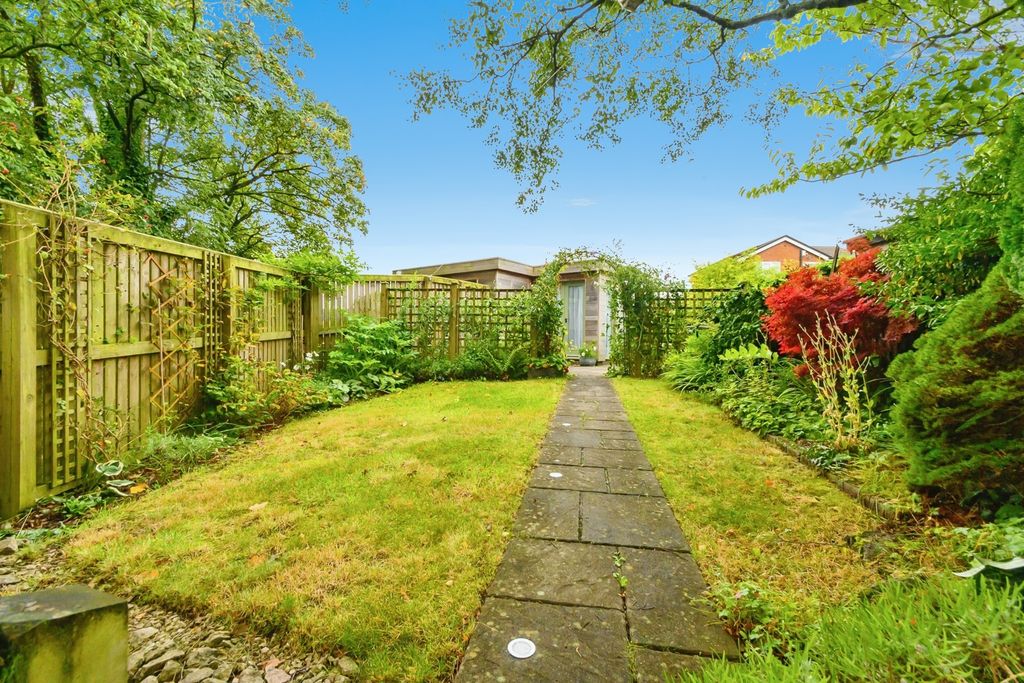 Property photo 2 of 27 Photo