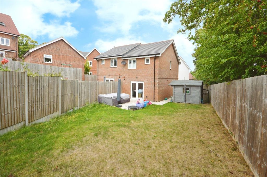 Property photo 2 of 17 Picture No. 28