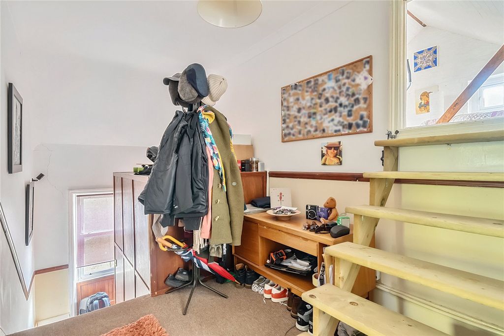 Property photo 3 of 15 Picture No. 08