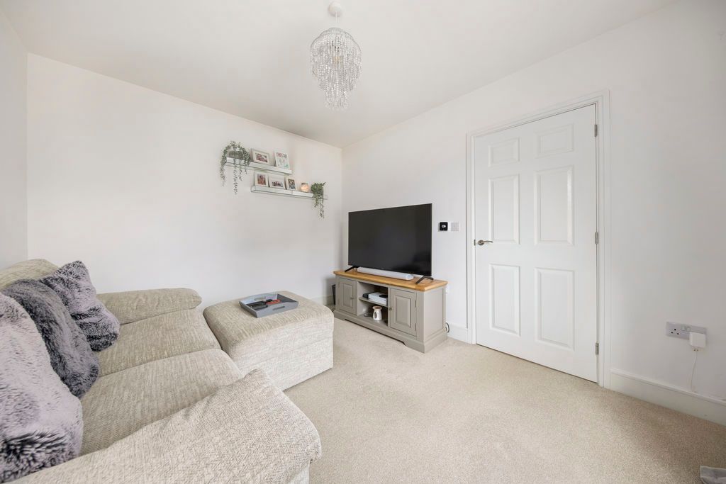 Property photo 3 of 19 Living Room