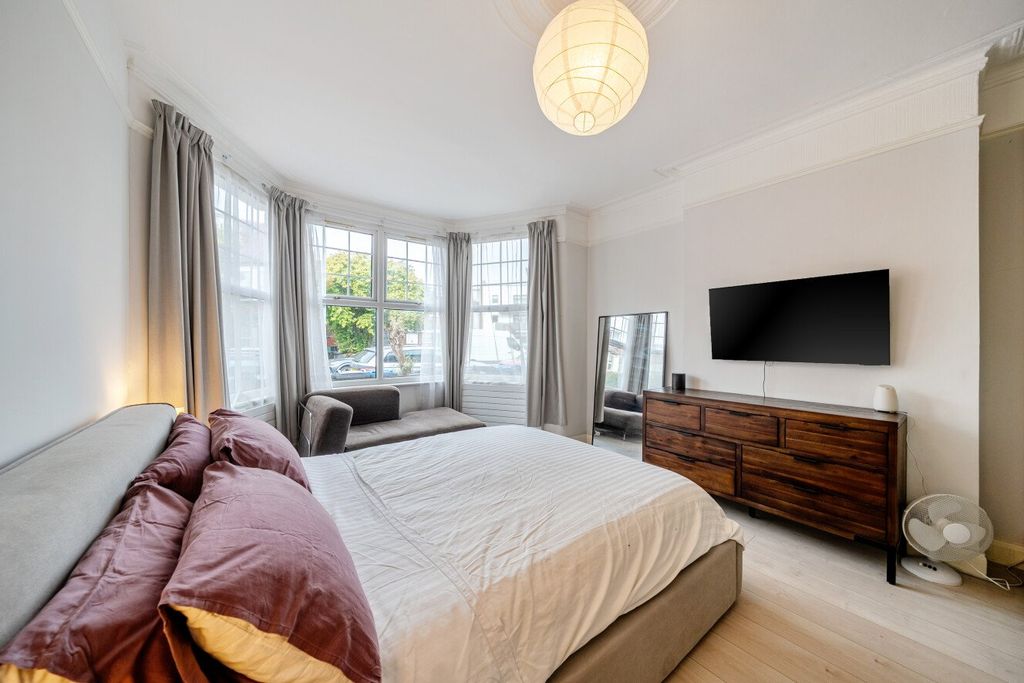 Property photo 3 of 9 Picture No. 01