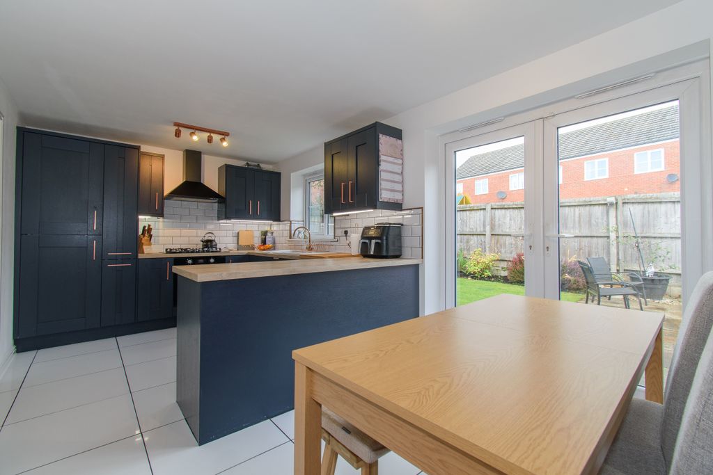 Property photo 2 of 22 Dsc_0995