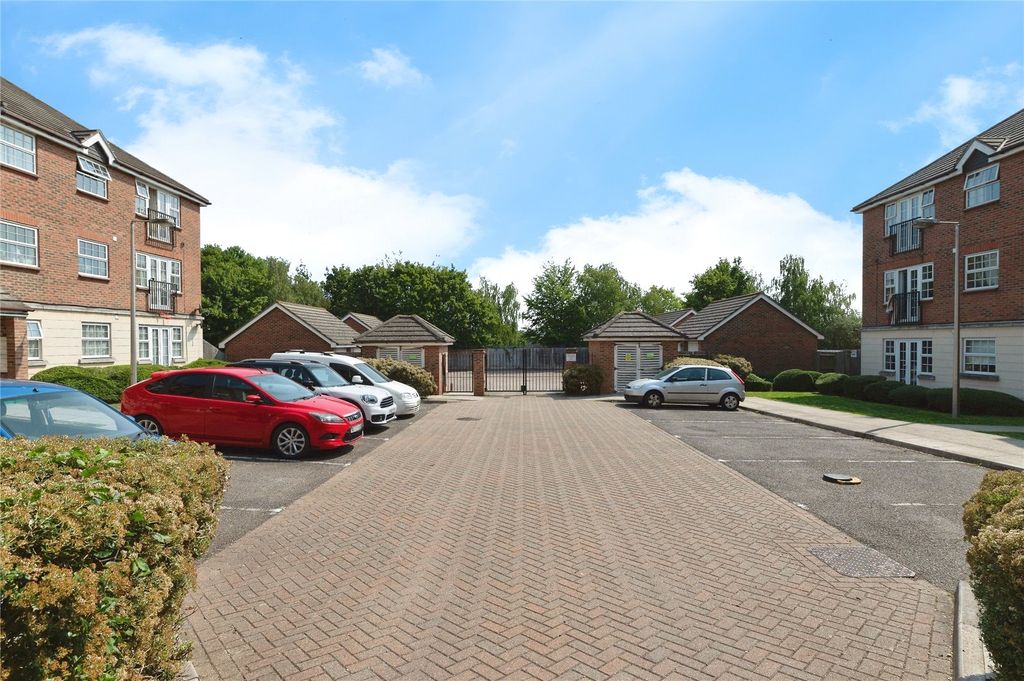 Property photo 2 of 13 Picture No. 21