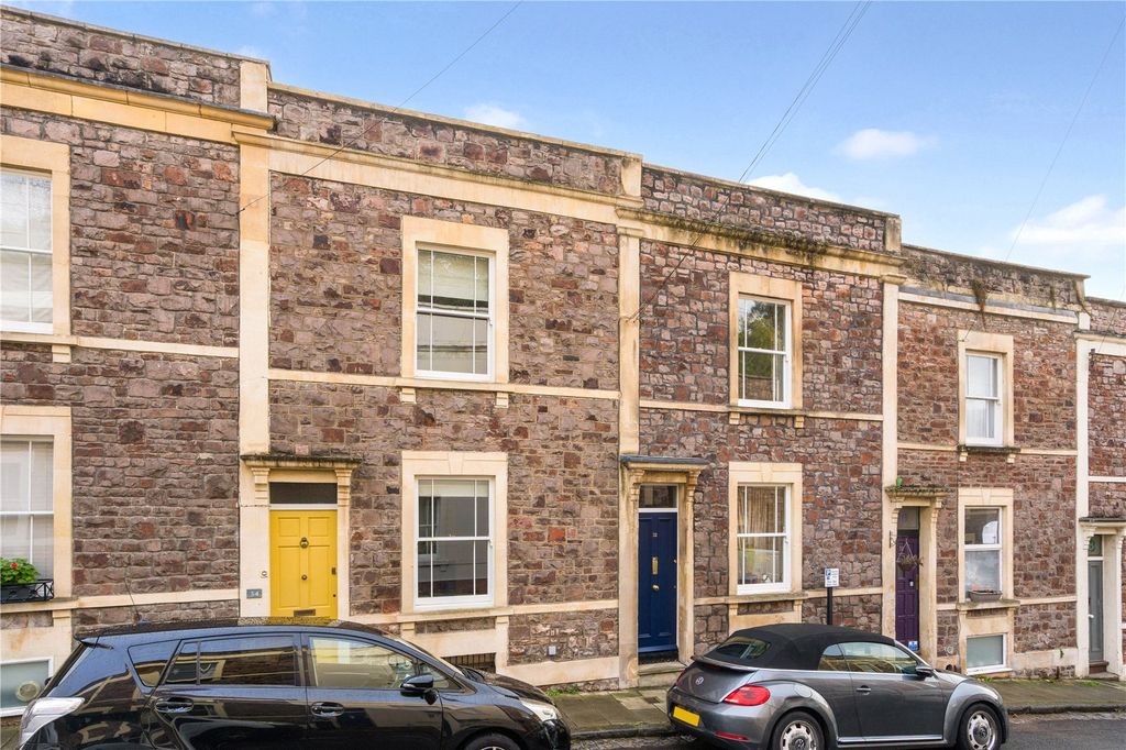 Property photo 3 of 14 Front Image