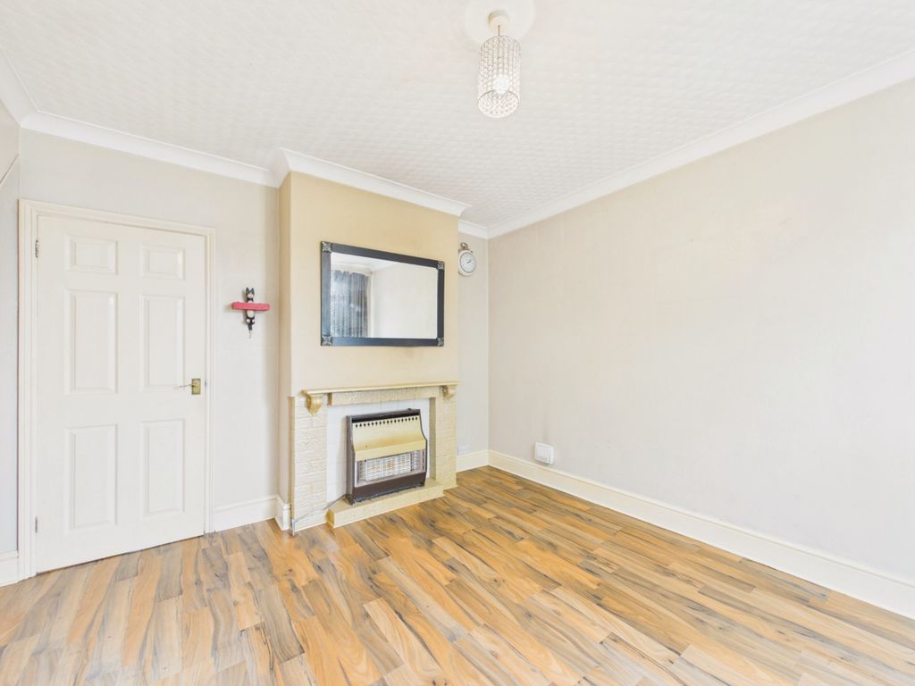 Property photo 2 of 17 5093185
