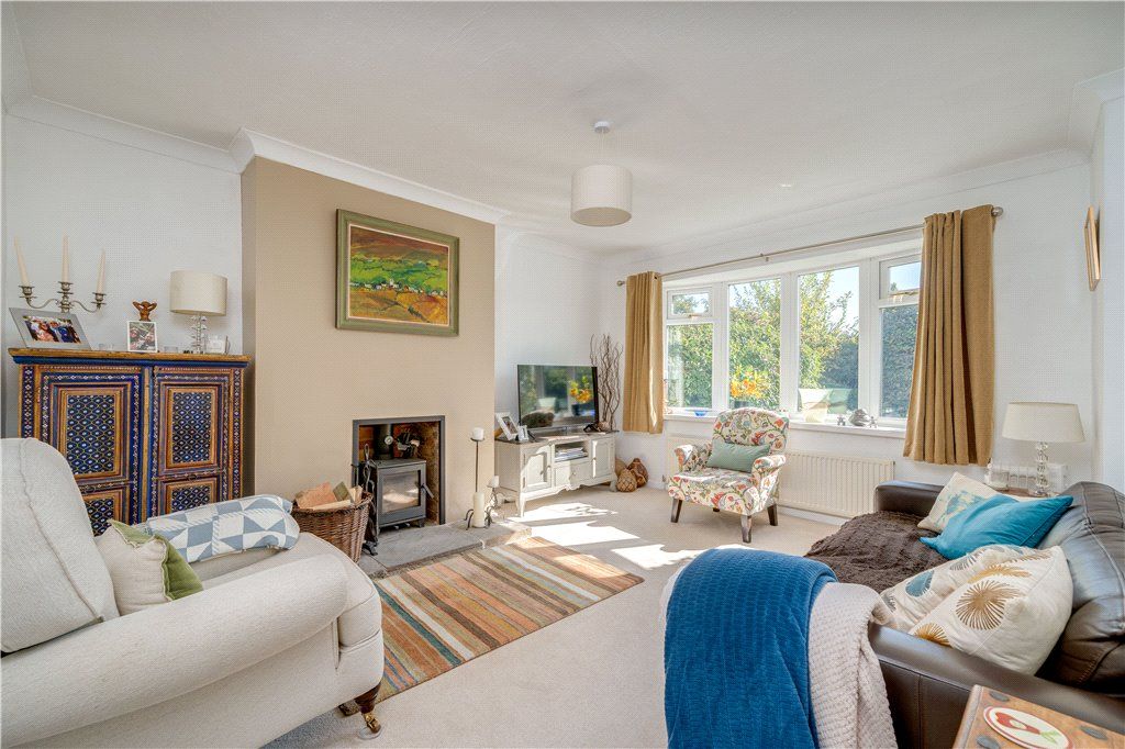 Property photo 3 of 14 Sitting Room