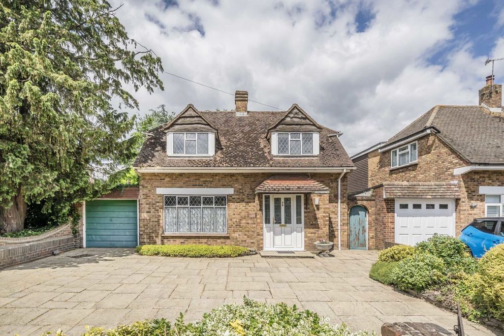 Property photo 1 of 8