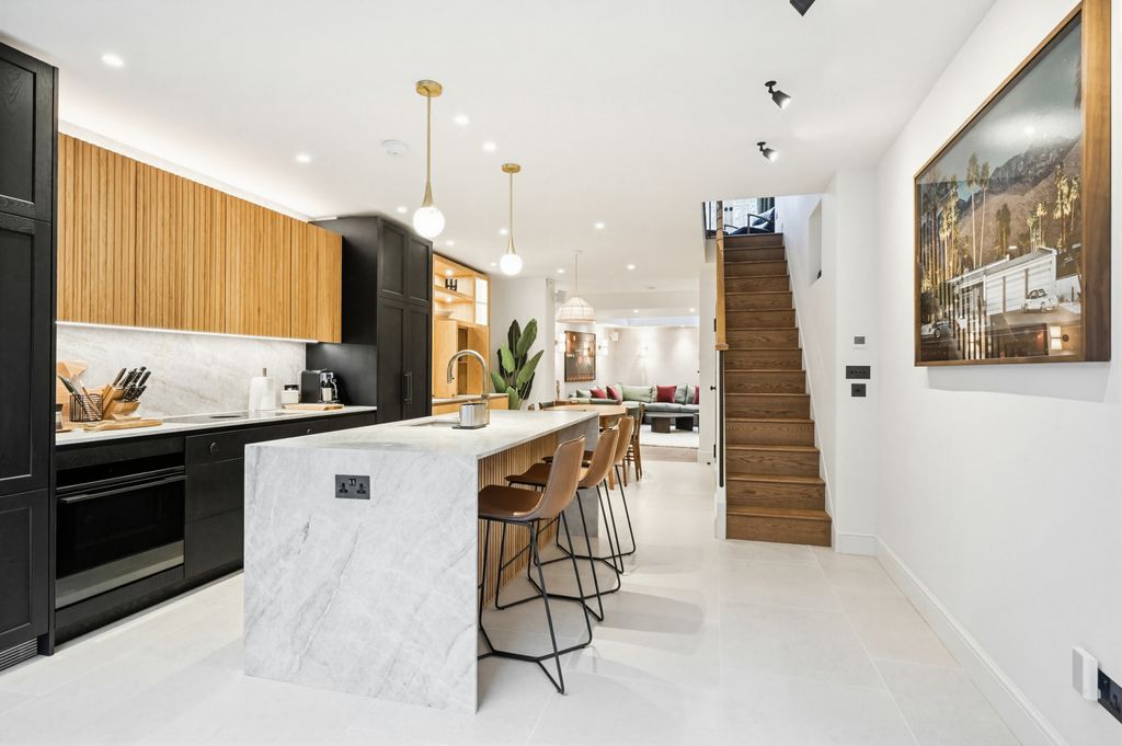 Property photo 1 of 12 Picture No. 13