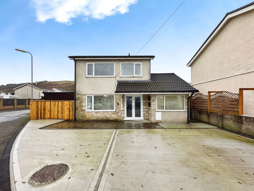 Property photo 1 of 37