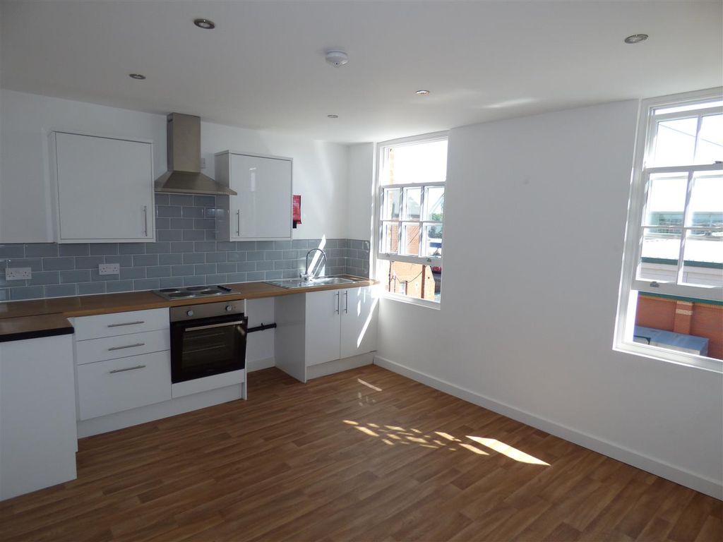Property photo 1 of 6 Kitchen.Jpg