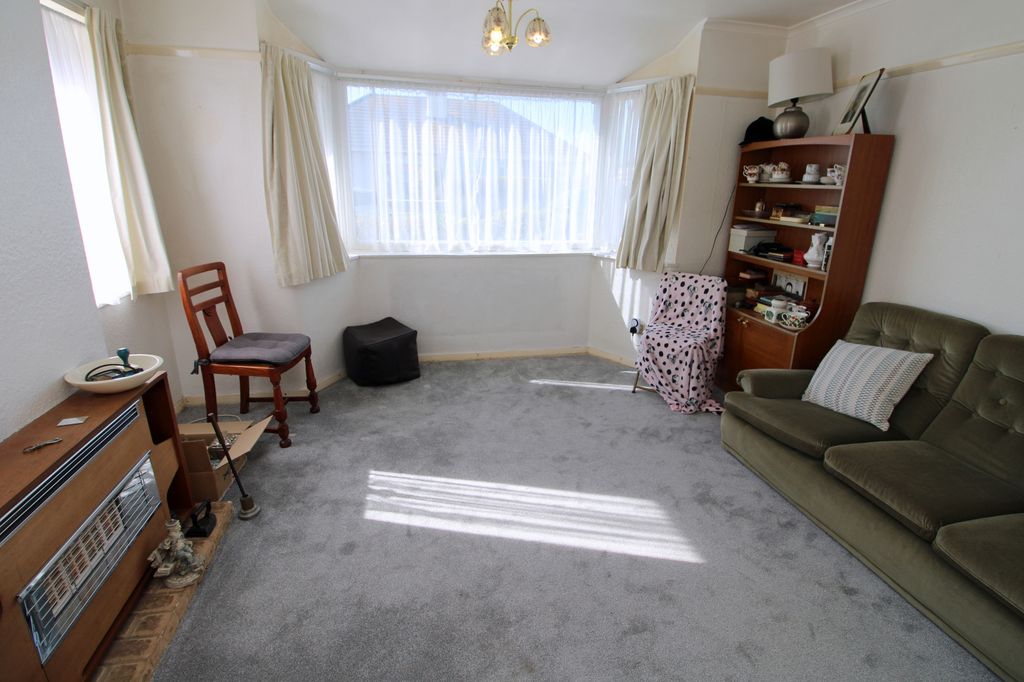 Property photo 3 of 15