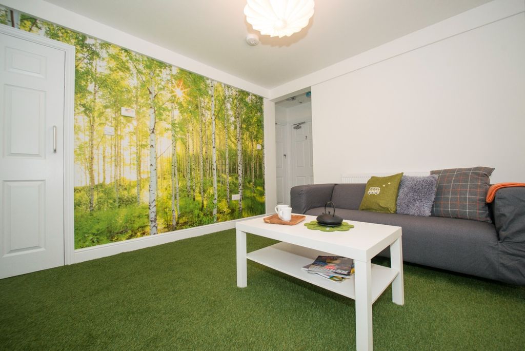 Property photo 3 of 13 3687552