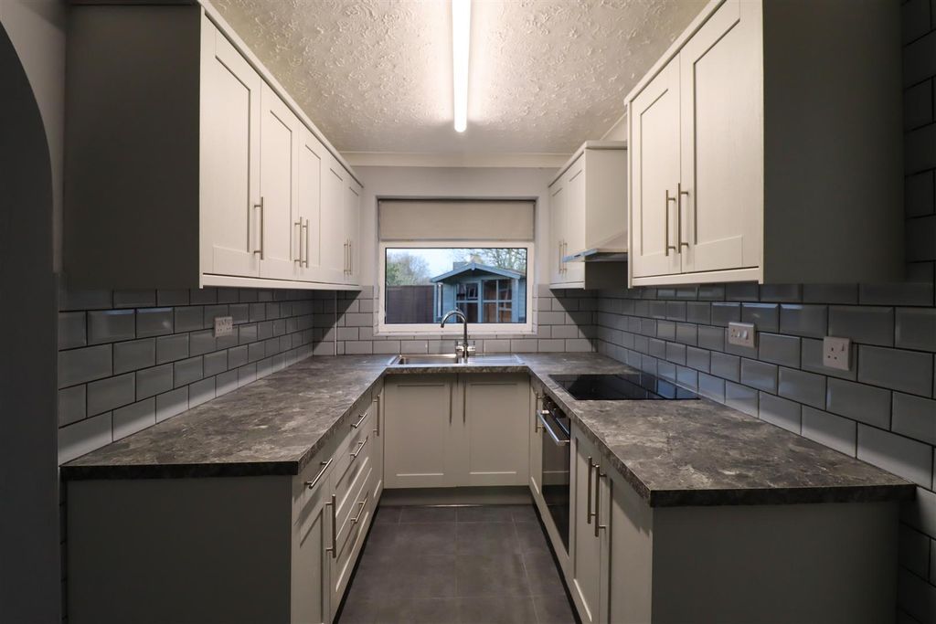 Property photo 2 of 11 Img_5172.Jpg