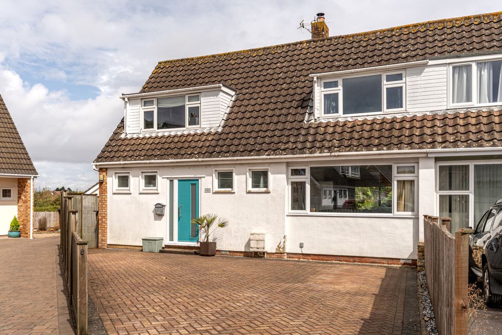 Property photo 1 of 17 A7405747-2
