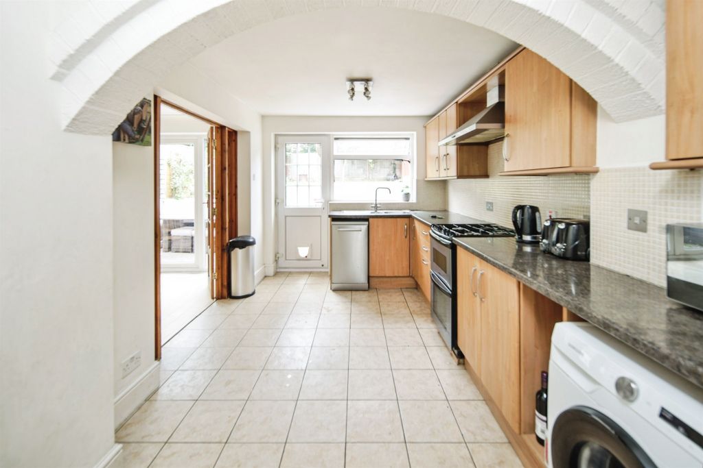 Property photo 3 of 17
