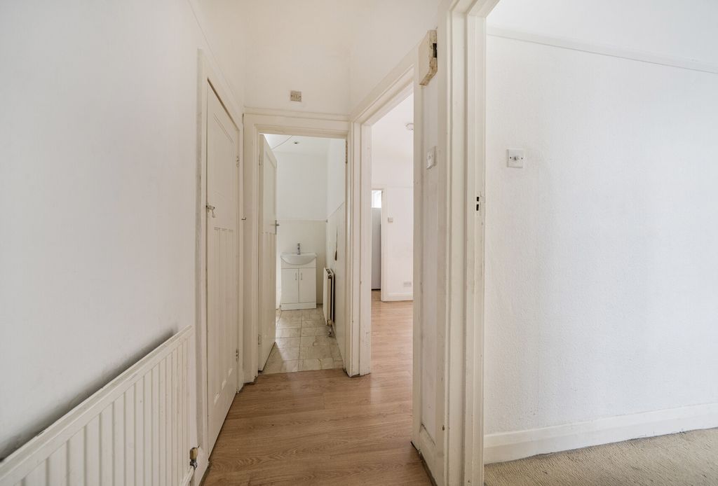 Property photo 3 of 10 1347145-17-68B6d6...