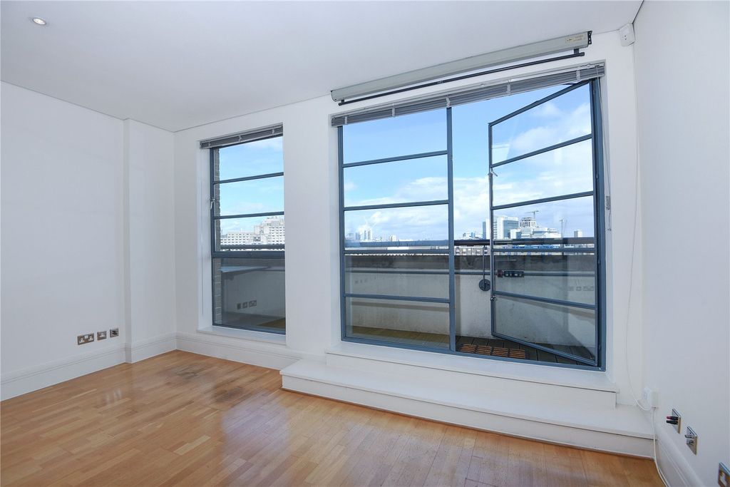 Property photo 2 of 10 Picture No. 12