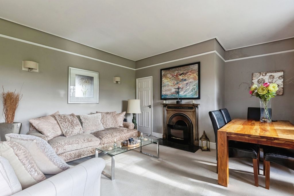 Property photo 3 of 22 Pbox-Img.Jpg