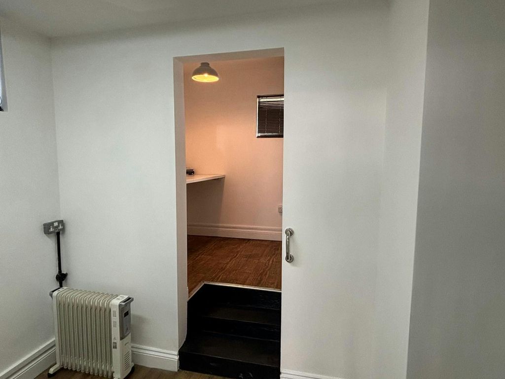 Property photo 3 of 4 Internal 2 Back .Jpeg