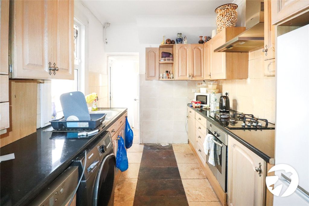 Property photo 3 of 14 Picture No. 11