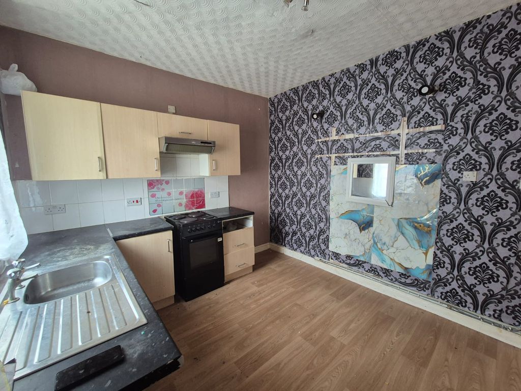 Property photo 2 of 3