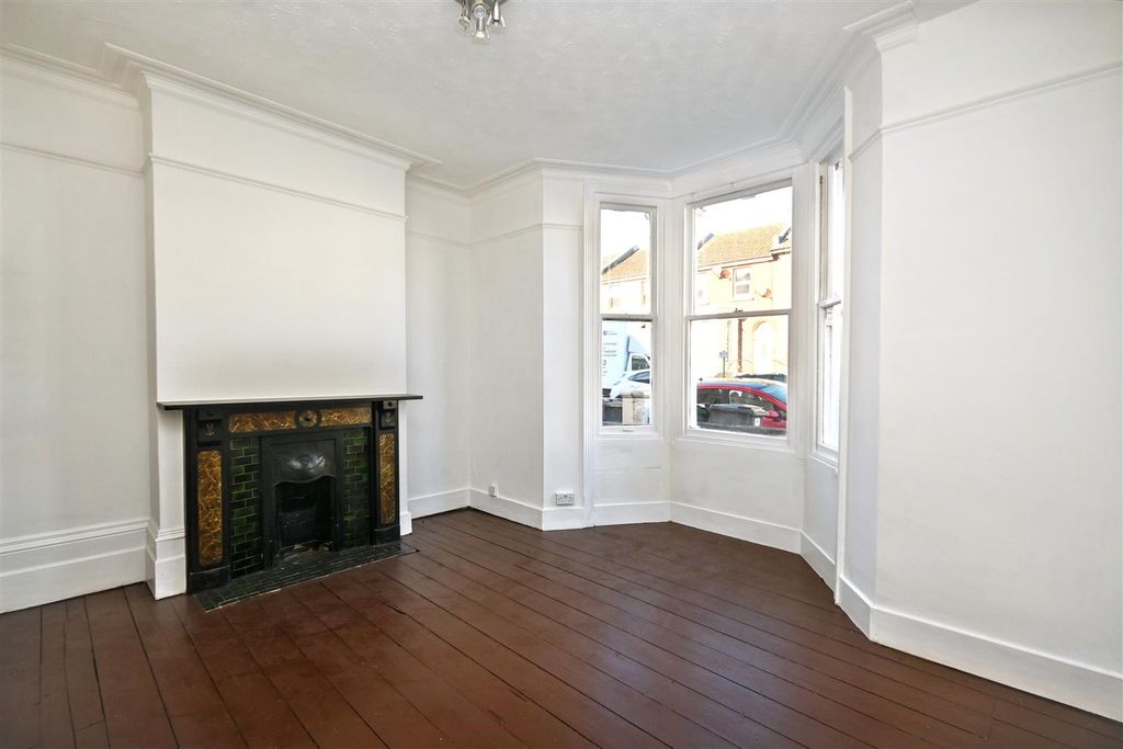 Property photo 2 of 15 Dsc_2412 (1).Jpg