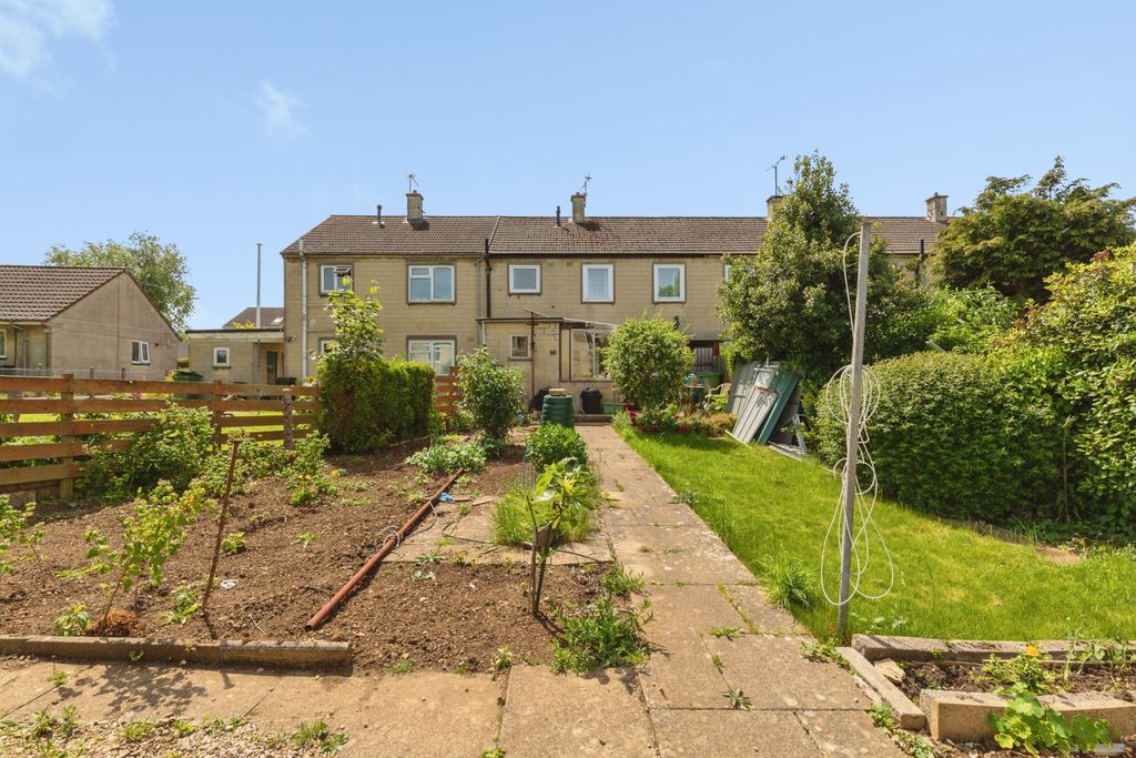 Property photo 3 of 20