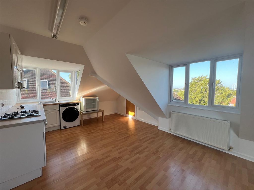 Property photo 3 of 12 Img_4703.Jpeg