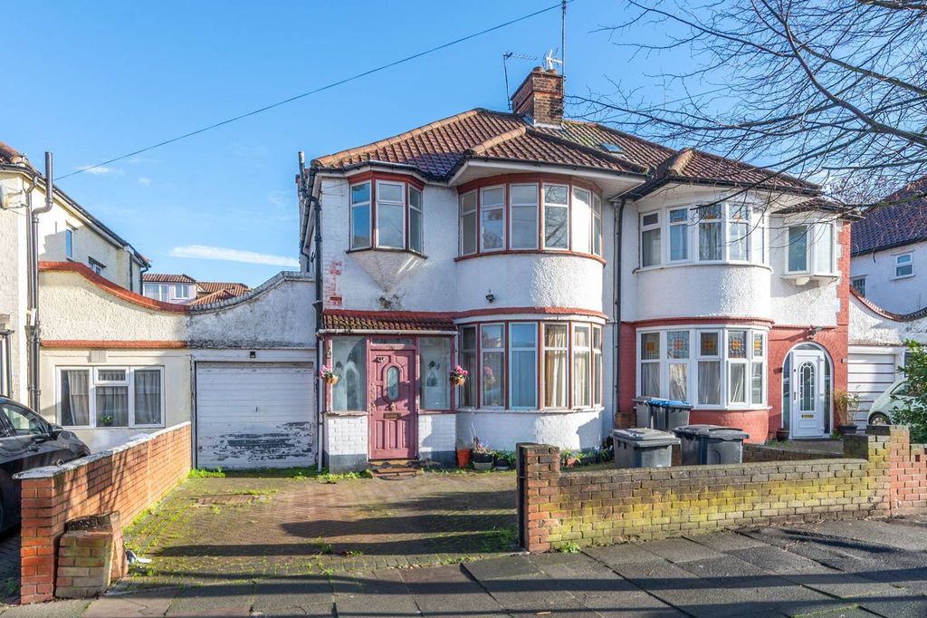 Property photo 2 of 15