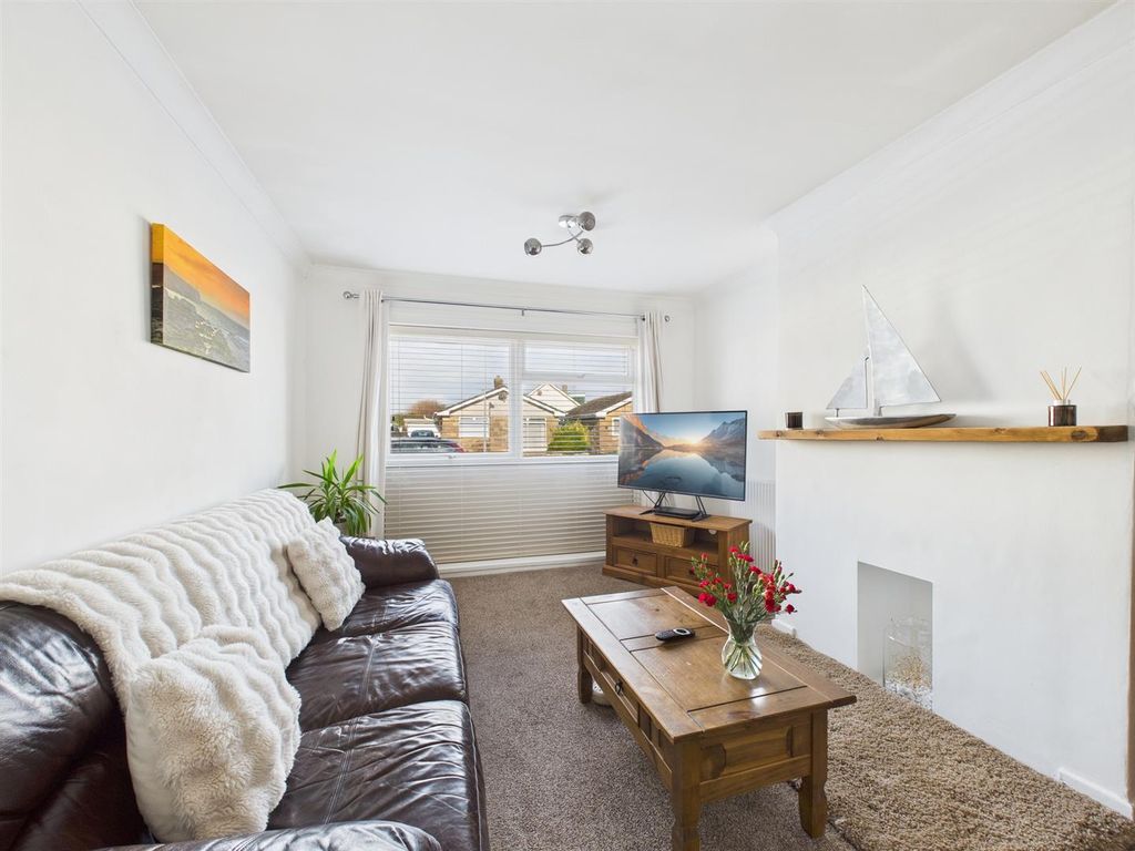 Property photo 3 of 24 Cam02295G0-Pr0330-Still006.Jpg