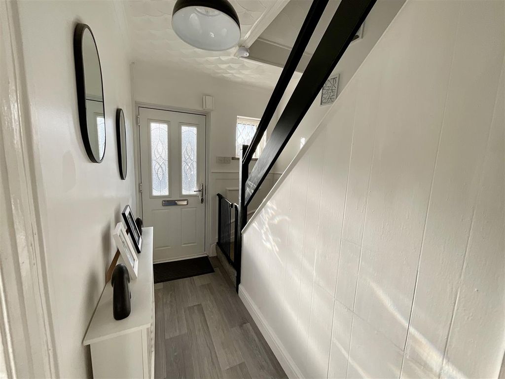 Property photo 3 of 34 Img_8352.Jpeg