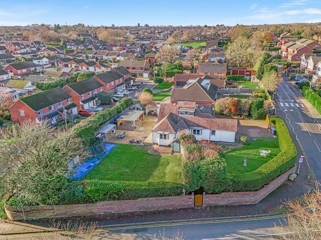 Property photo 1 of 39