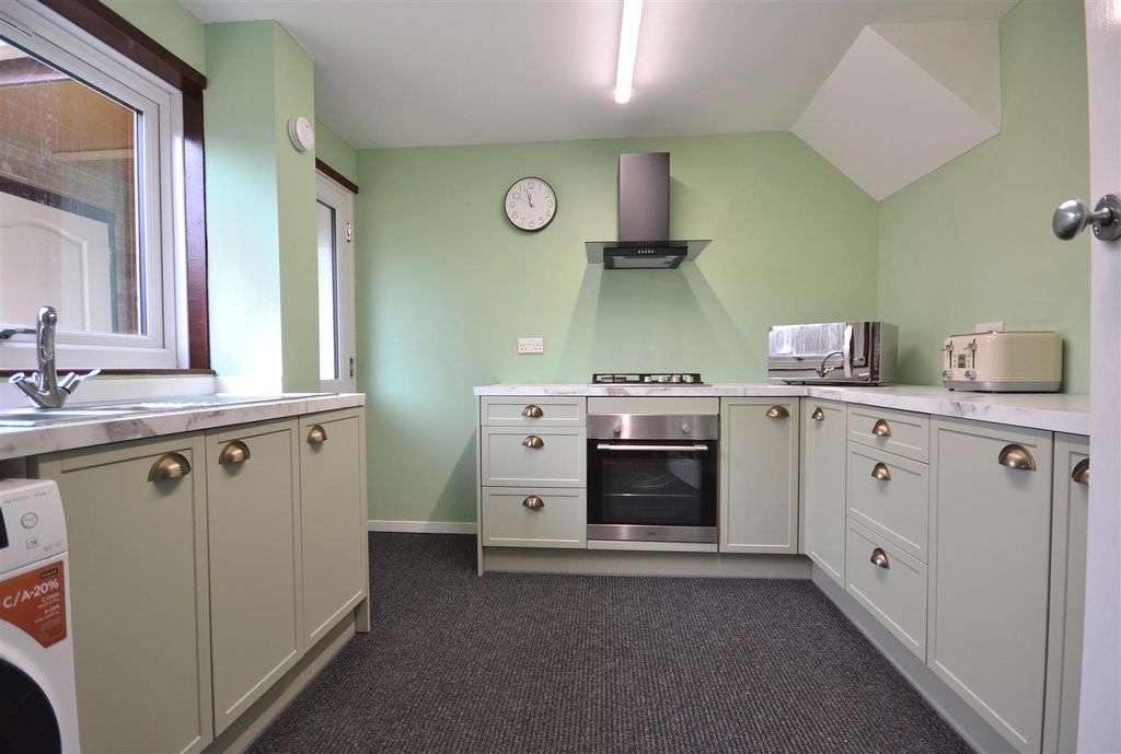 Property photo 2 of 16 Kitchen
