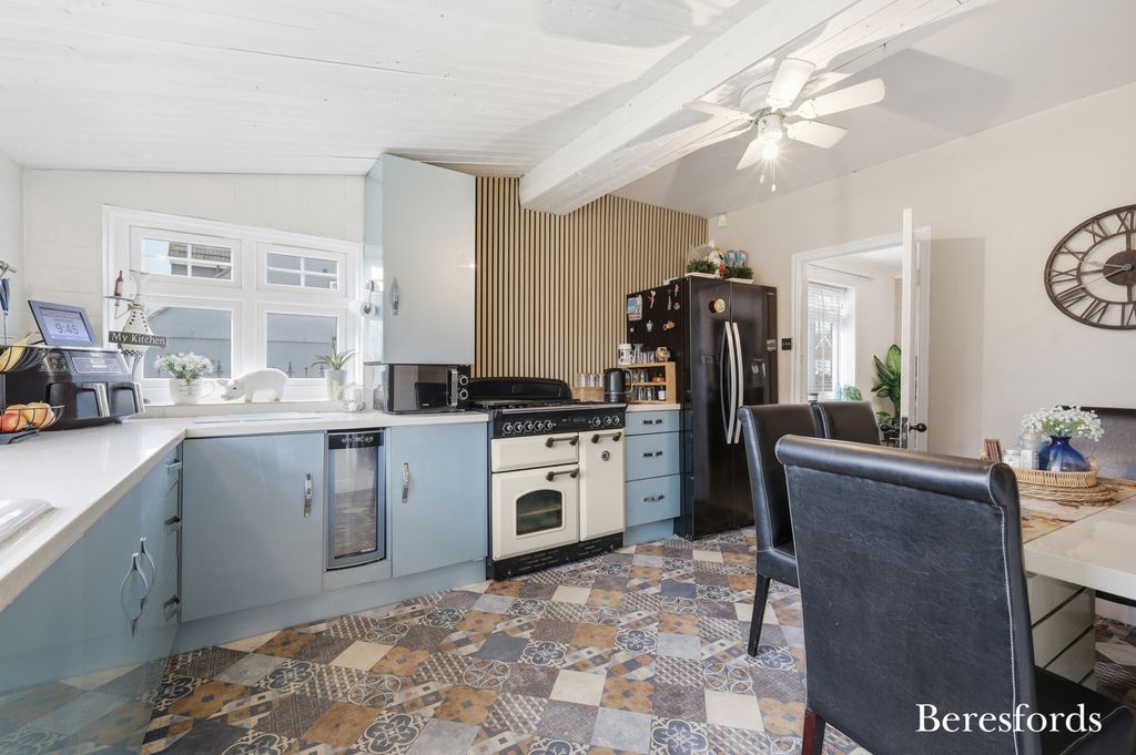 Property photo 3 of 24 Picture No. 07