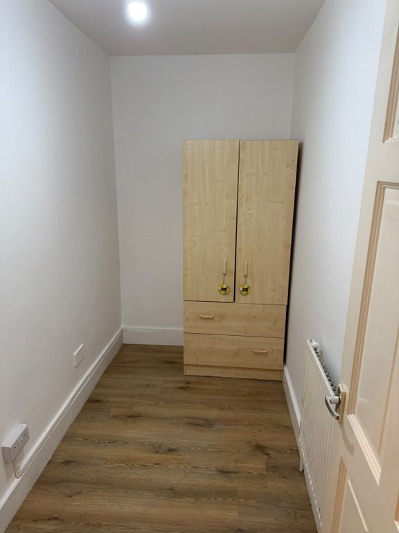 Property photo 3 of 10 Gallery