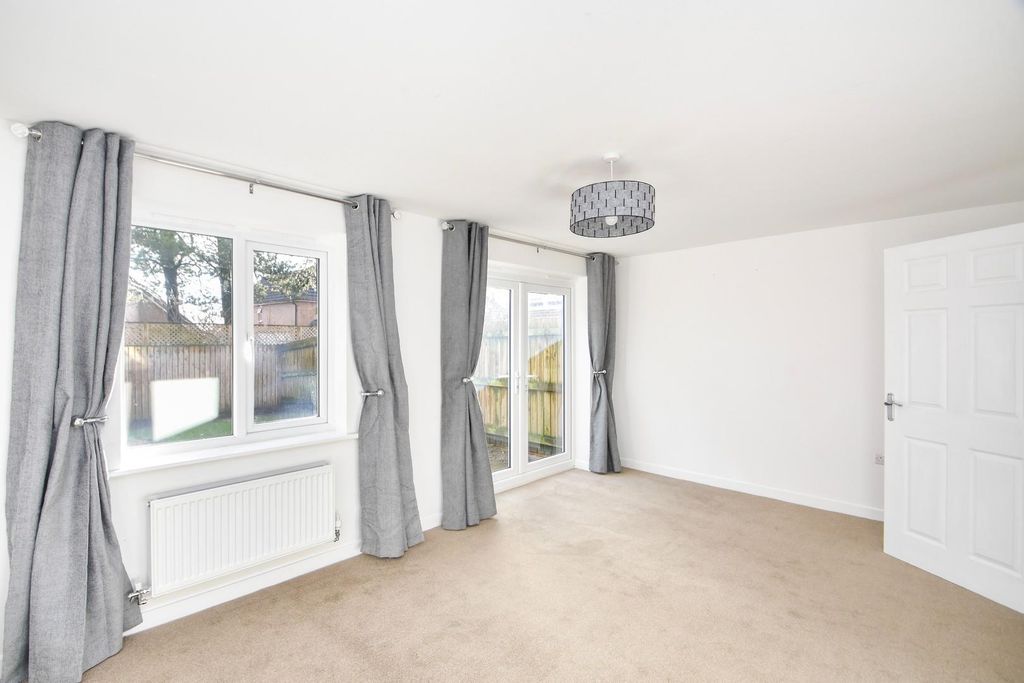 Property photo 3 of 17 76Ribbleheadrd-9 (1).Jpg