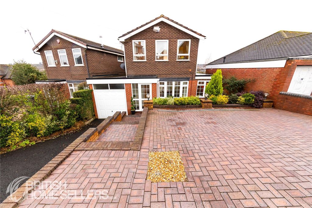 Property photo 2 of 27 2