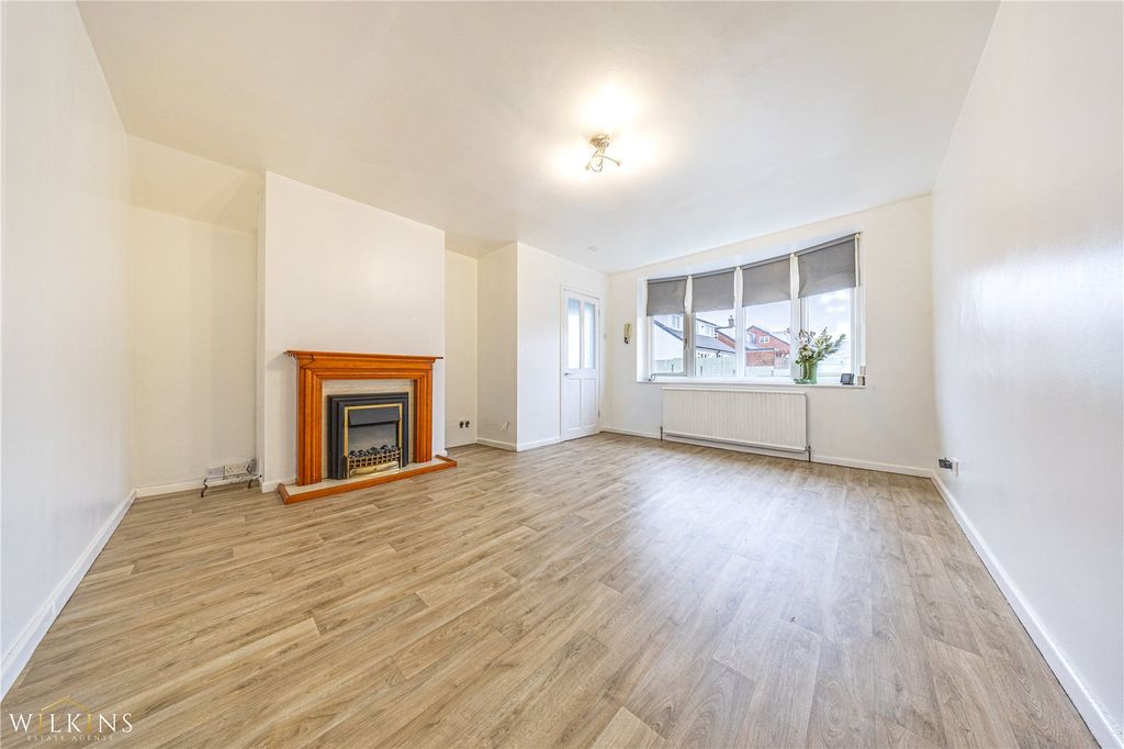 Property photo 2 of 24 Picture No. 03