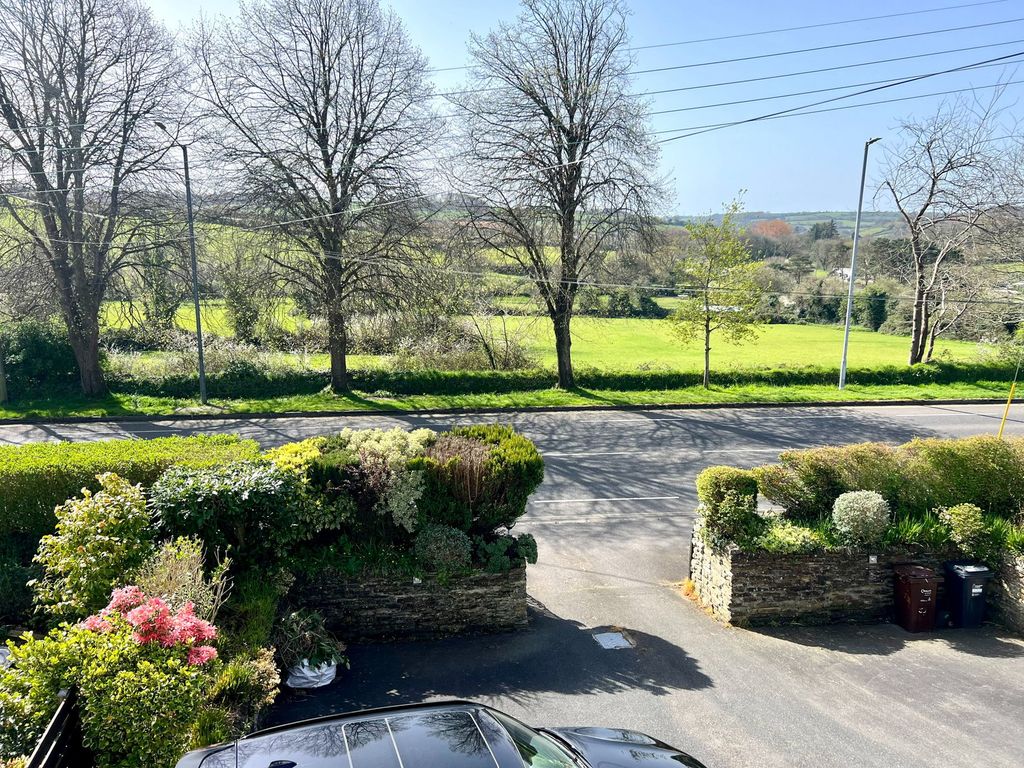 Property photo 3 of 30