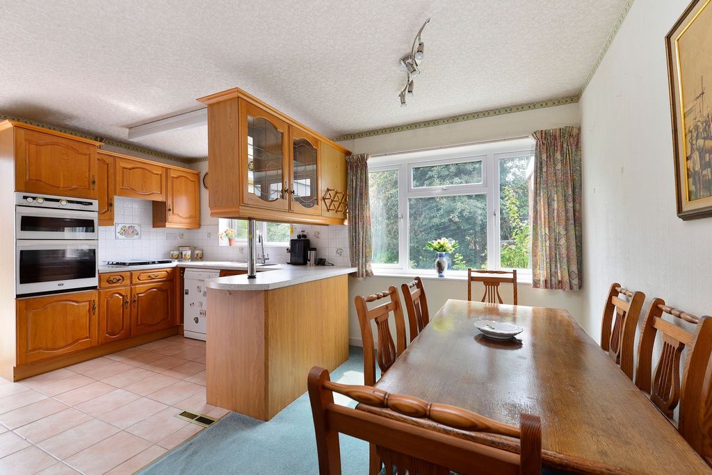 Property photo 3 of 13 Photo 7