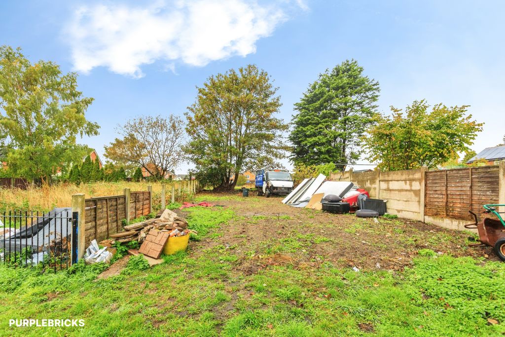 Property photo 2 of 22