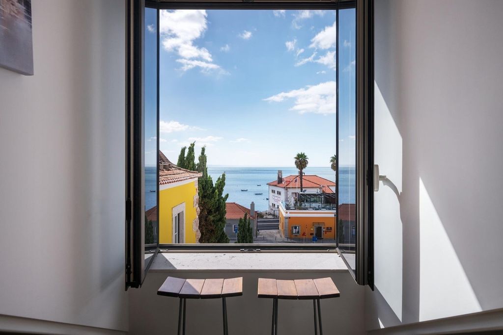 Property photo 1 of 28 A One-Of-A-Kind Loft In Paço De Arcos