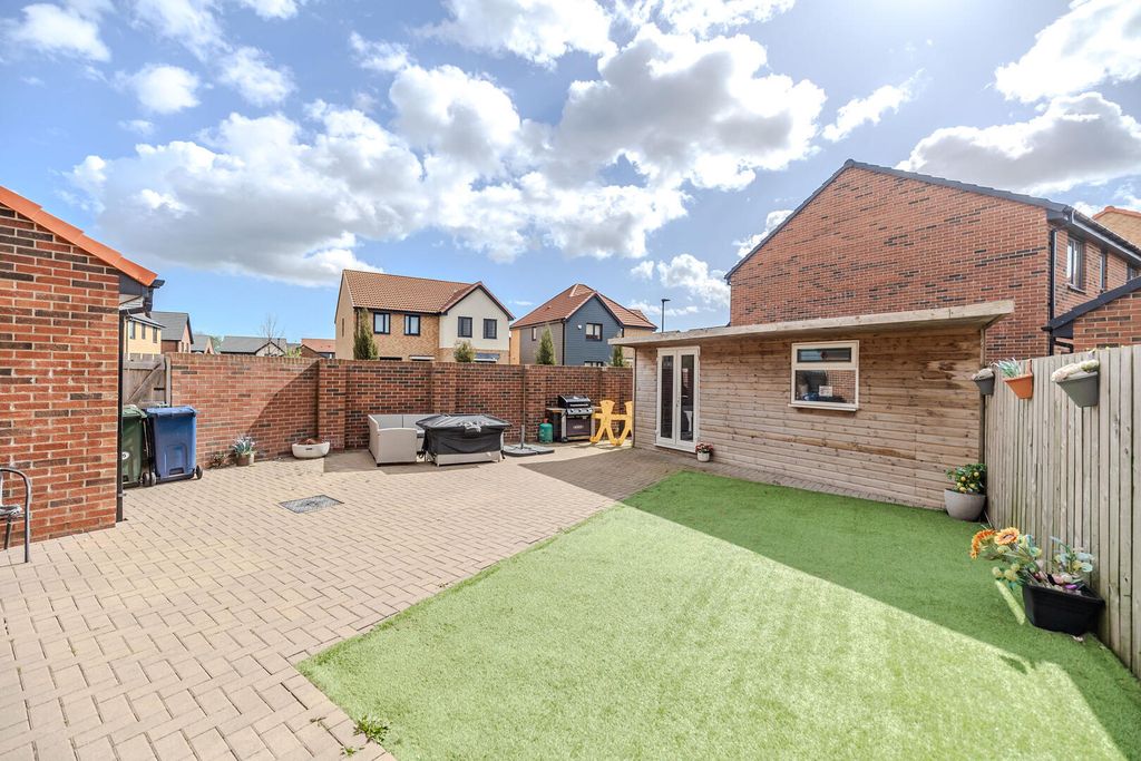 Property photo 3 of 30 Rear Garden