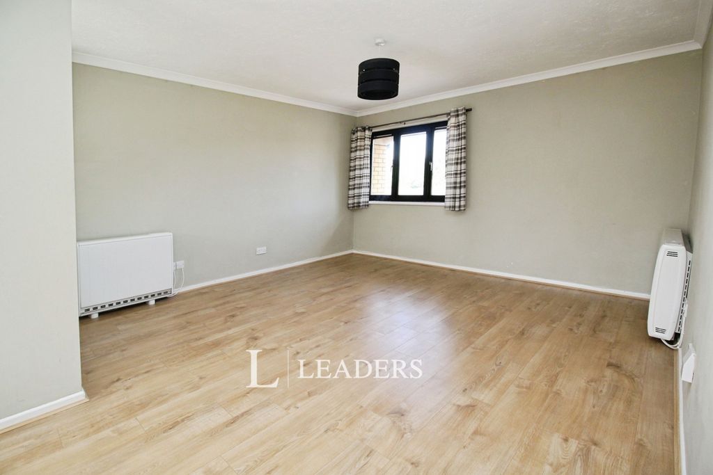 Property photo 2 of 8 Pbox-Img.Jpg