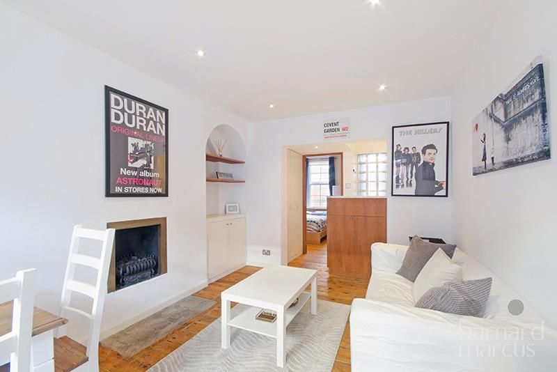 Property photo 3 of 9 Bedroom 1