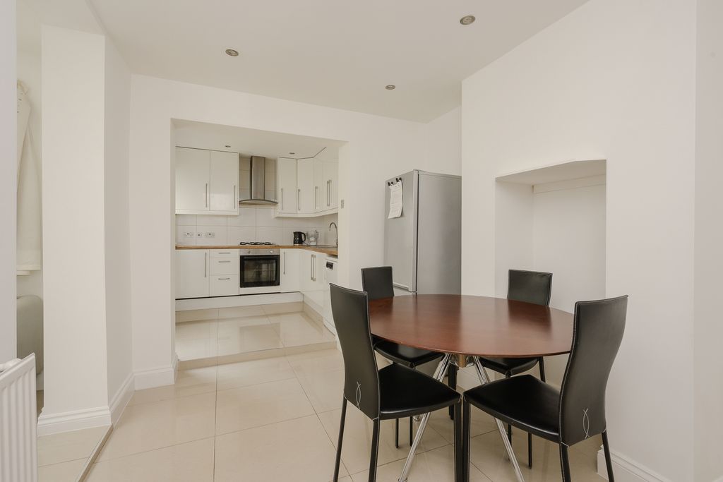 Property photo 1 of 13 Picture No. 12