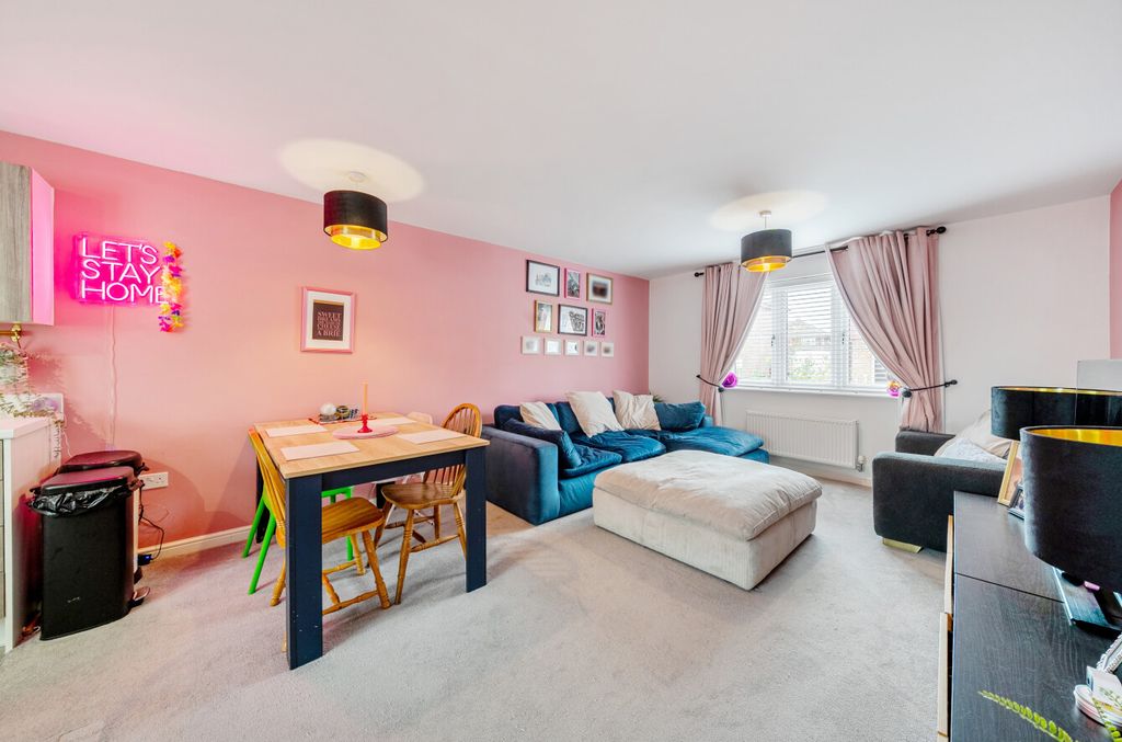 Property photo 2 of 10 1496148-11-1A024F...